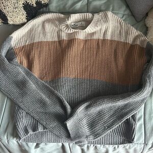 Hollister sweater